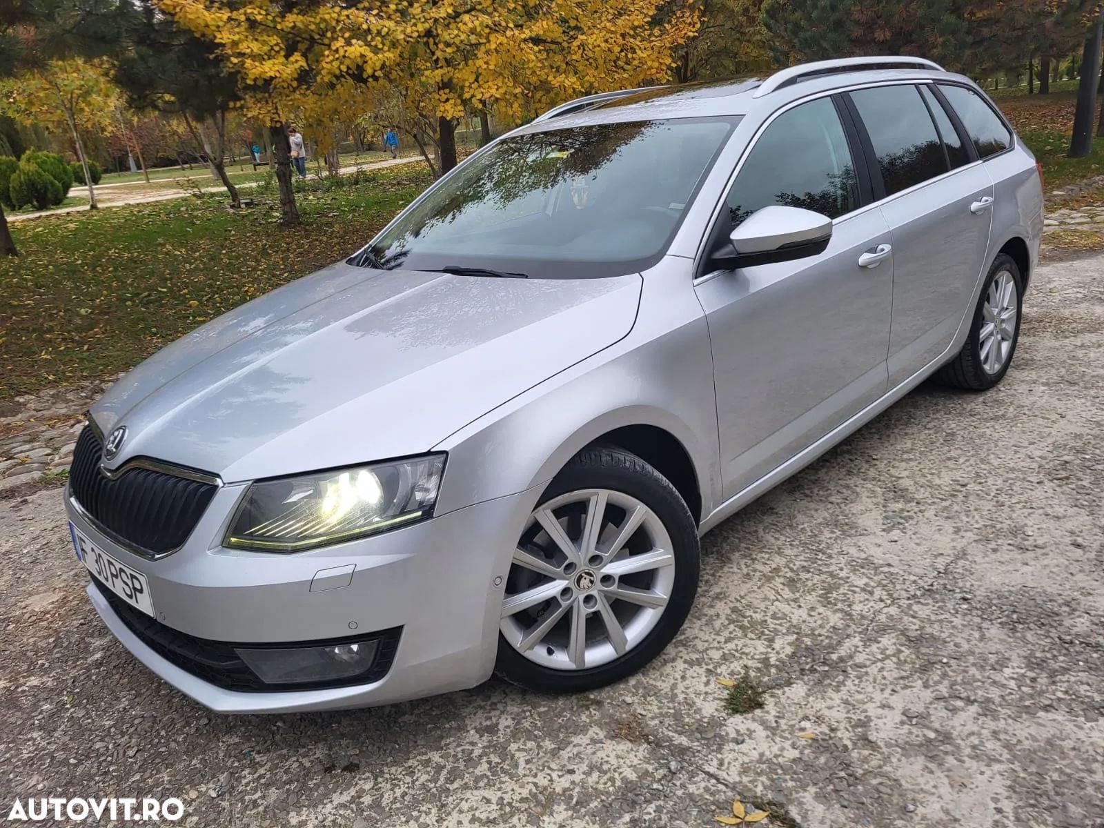 Skoda Octavia Combi 1.6 TDI Green tec DSG Edition - 1