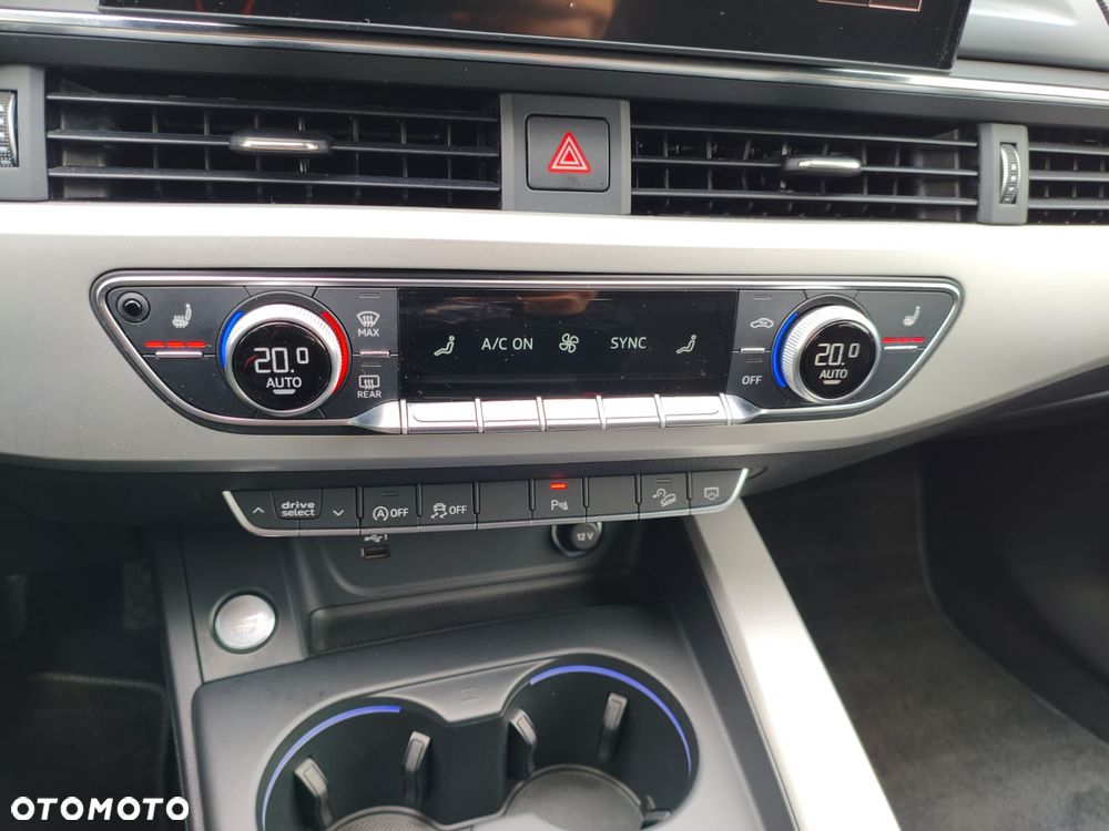 Audi A4 Allroad - 32