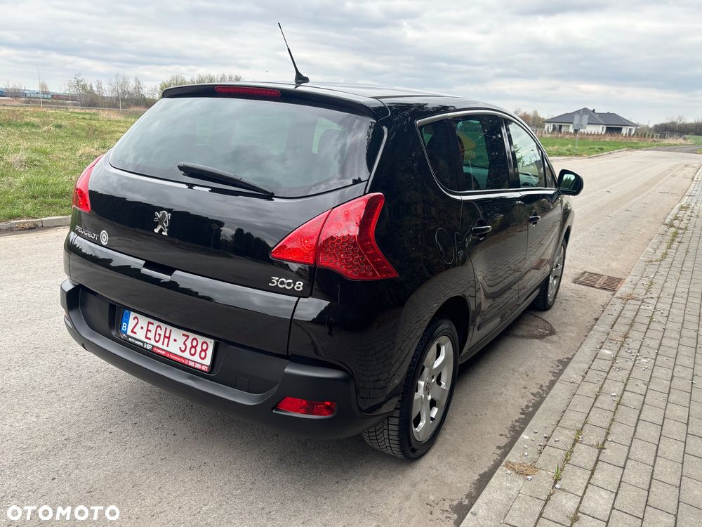 Peugeot 3008 HDi 115 Active - 21