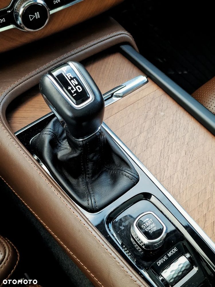 Volvo XC 90 T6 AWD Inscription - 19