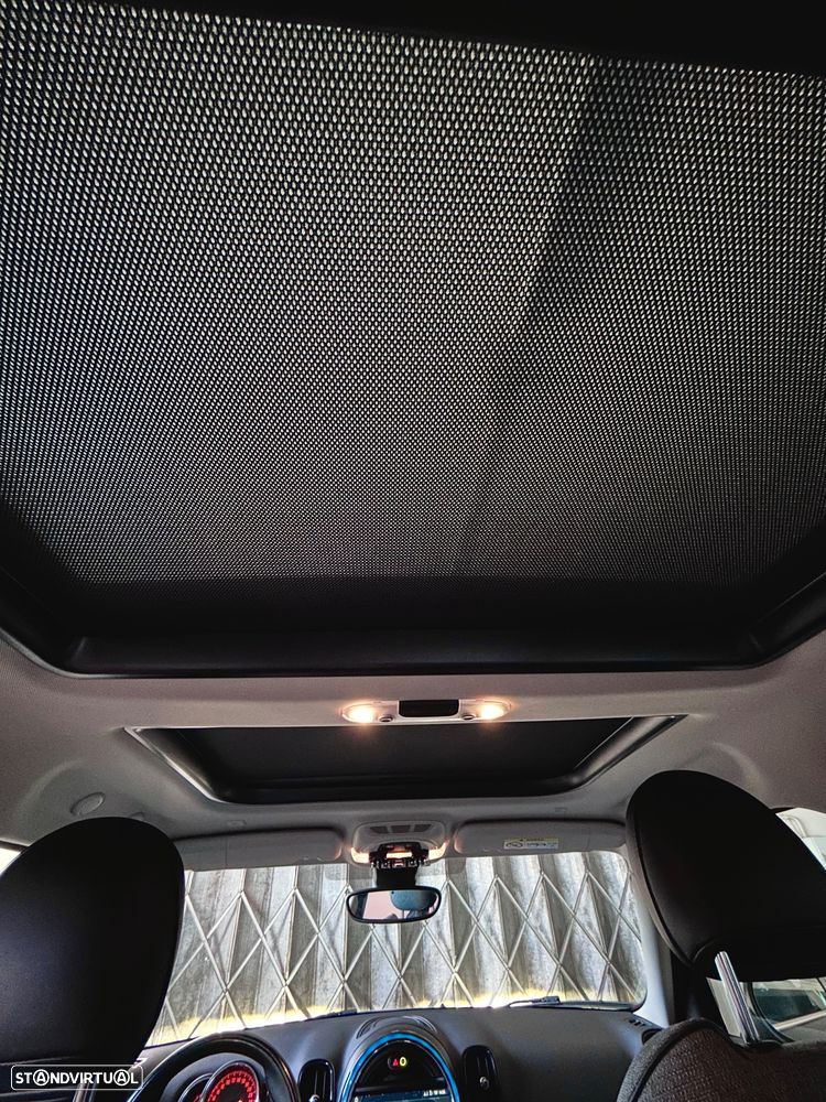MINI Countryman Cooper SE ALL4 Auto - 27
