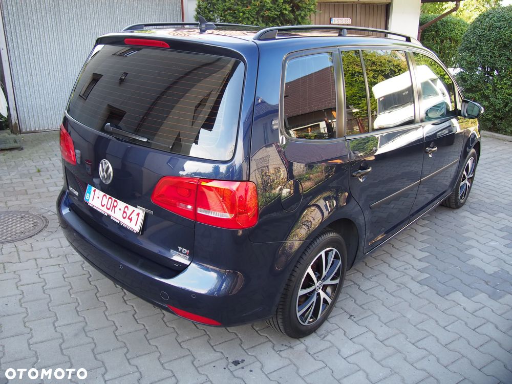 Volkswagen Touran 1.6 TDI DPF BlueMot Comfortline - 4
