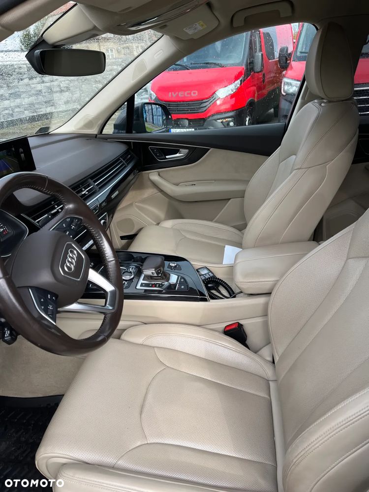 Audi Q7 - 14
