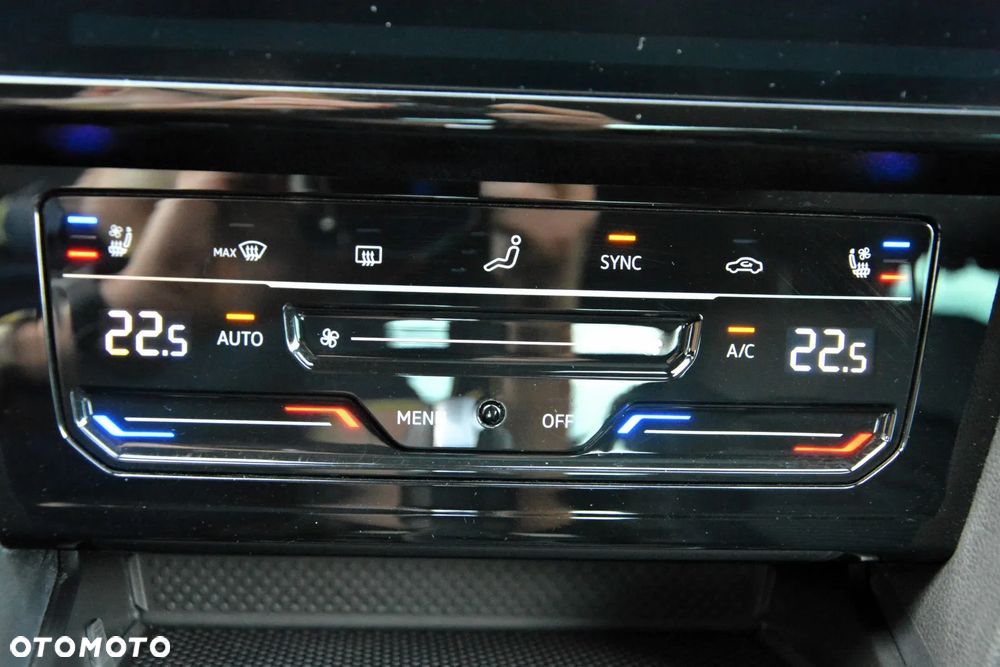 Volkswagen Passat 2.0 TSI 4Mot Elegance DSG - 35