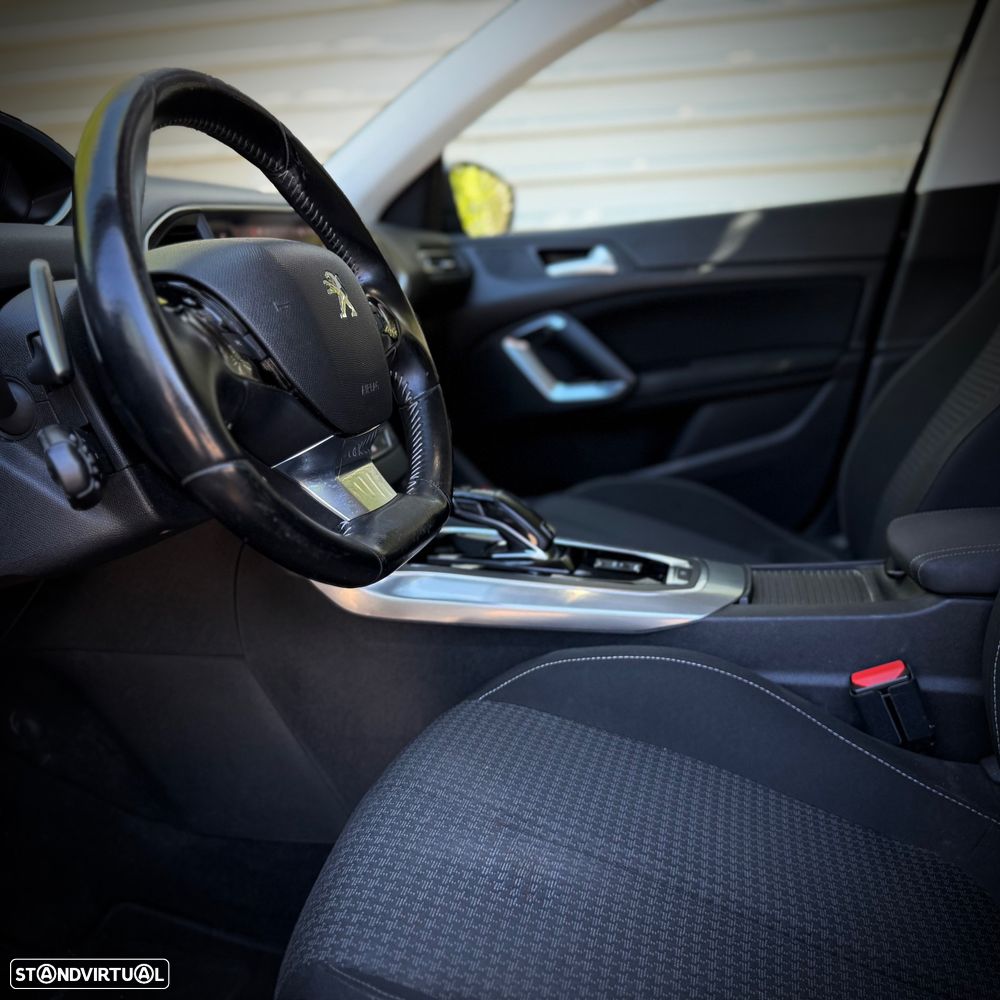 Peugeot 308 BlueHDi FAP 130 EAT6 Stop & Start Active - 14