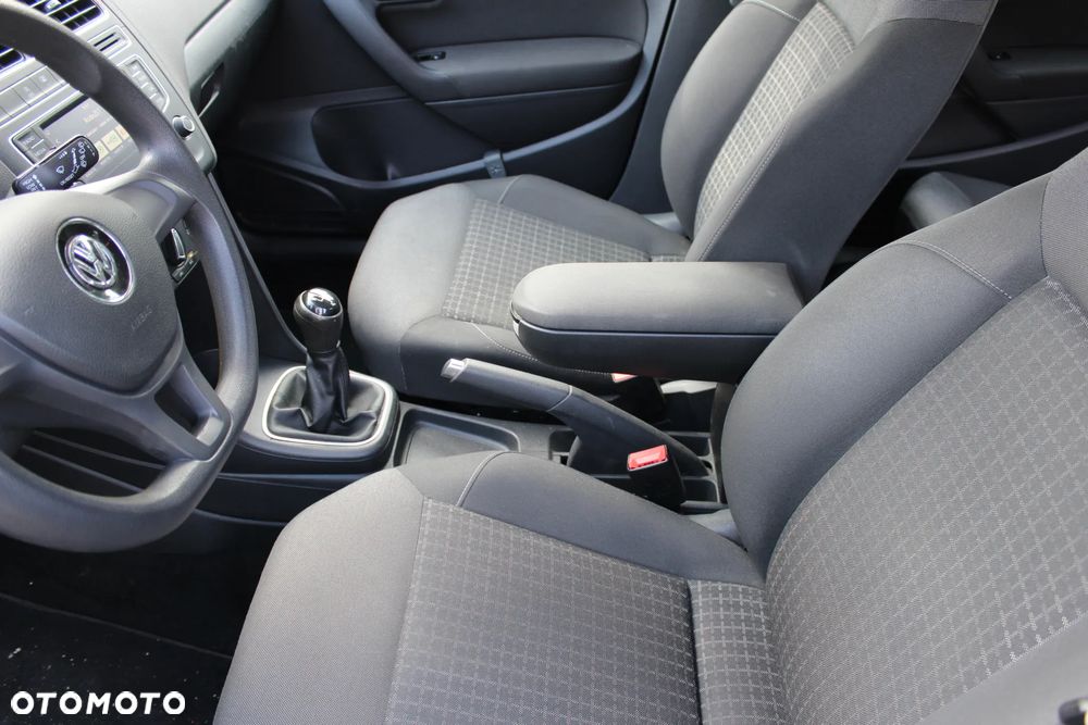 Volkswagen Polo 1.4 TDI (Blue Motion Technology) Comfortline - 13