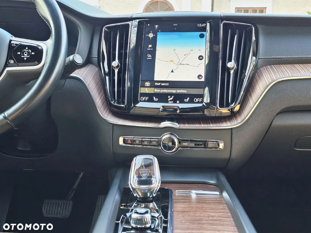 Volvo XC 60 D4 SCR AWD Inscription - 32