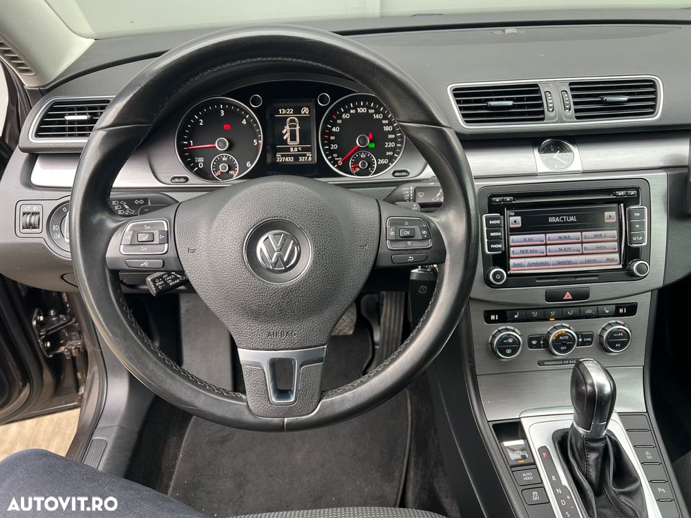 Volkswagen Passat 2.0 Blue TDI DSG SCR Highline - 12