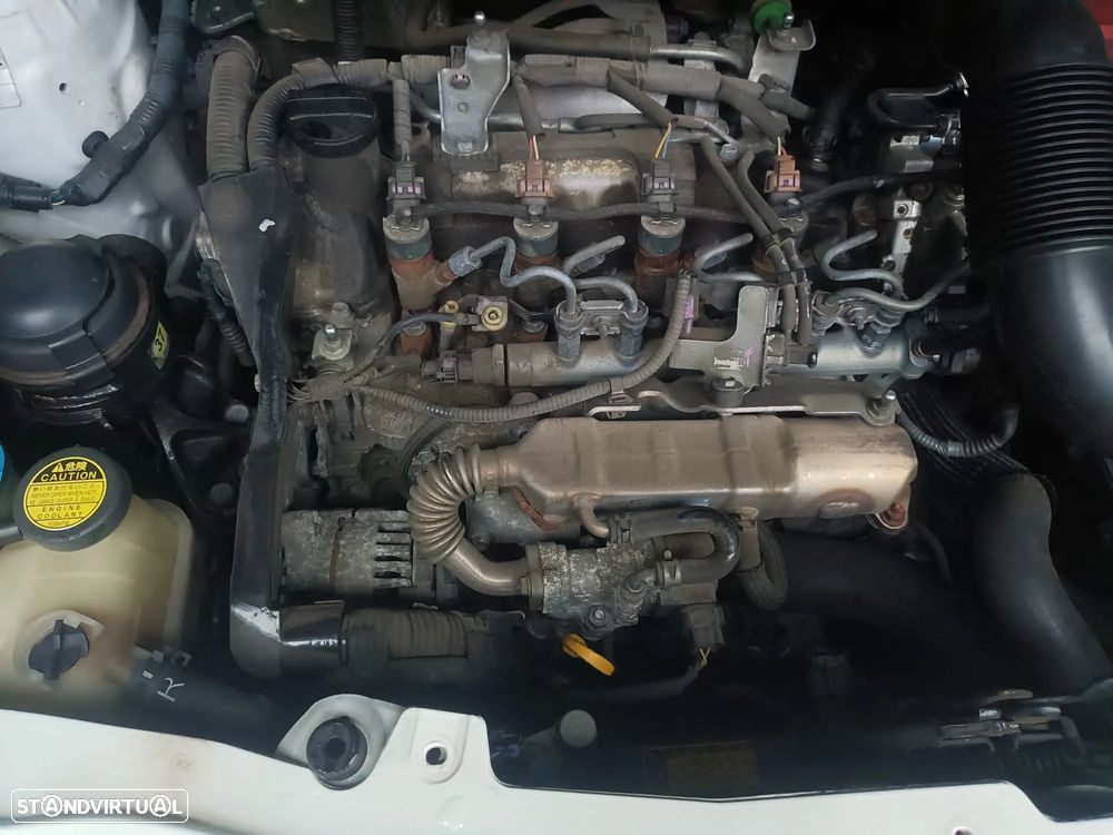 Toyota Yaris 1.4 D-4D AC Manual - 16