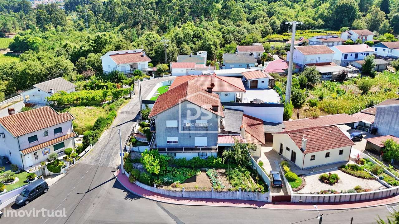 Moradia Isolada T5 Venda em Vilar do Torno e Alentém,Lousada - Grande imagem: 4/23