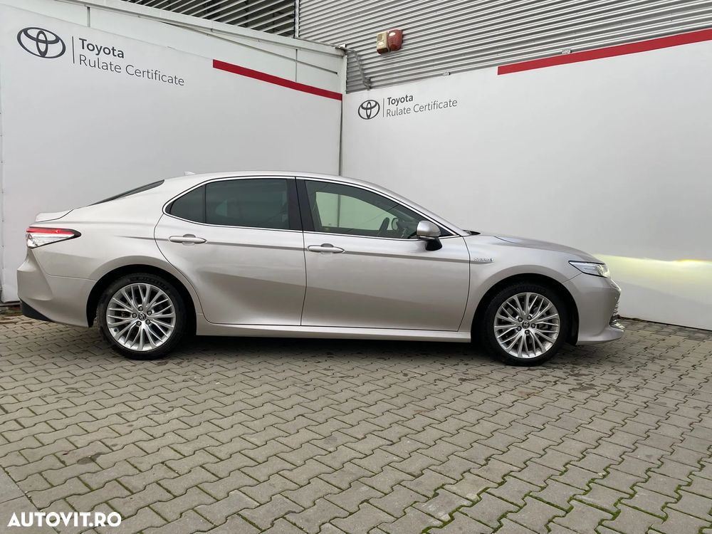 Toyota Camry 2.5 Hybrid Exclusive - 4