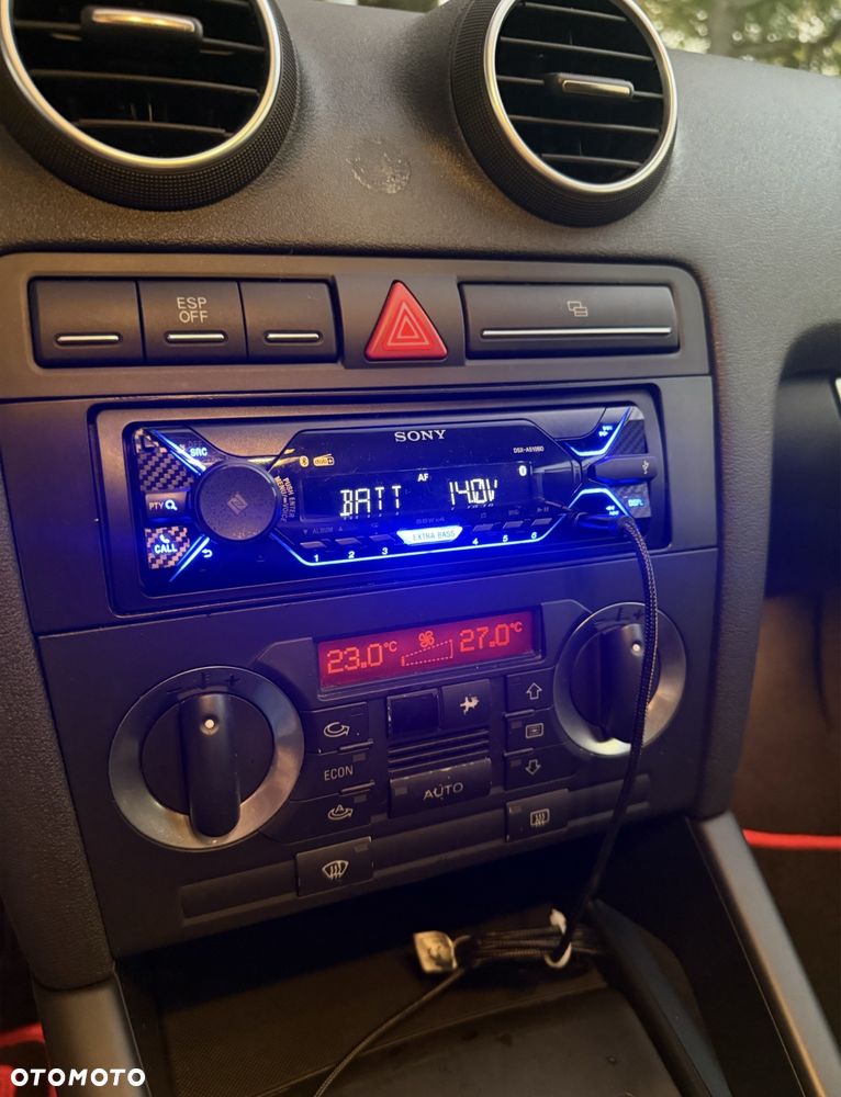 Audi A3 3-drzwiowe 1.6 Attraction - 6