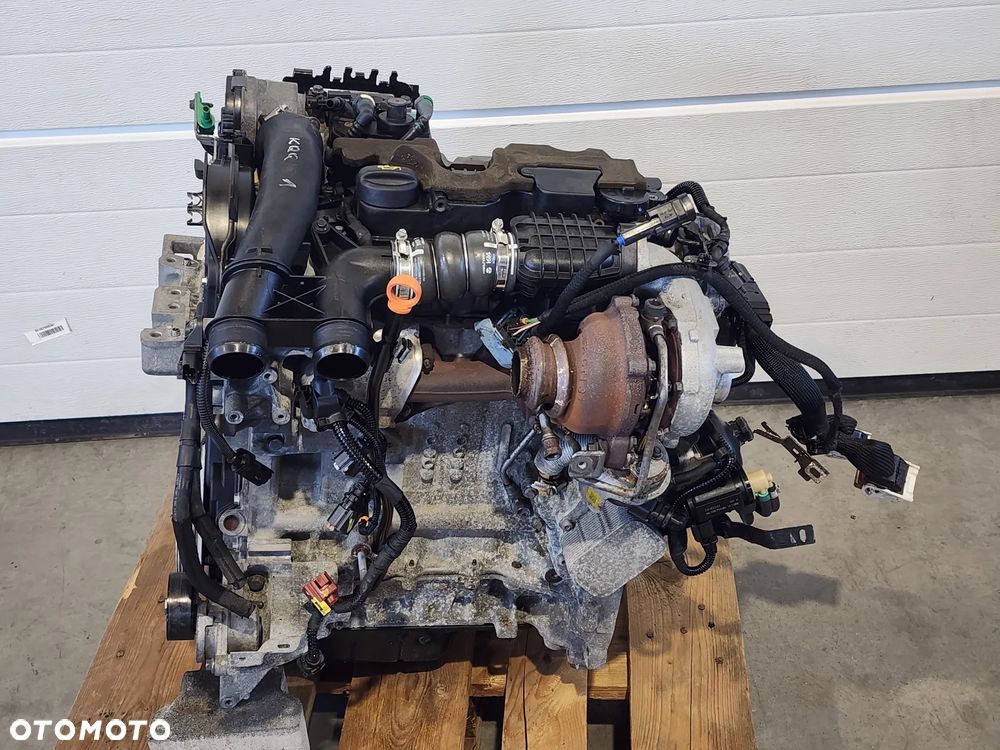 Peugeot 308 T9 silnik kompletny 1,6 E-EHDI  10JBGZ 8H02 - 1