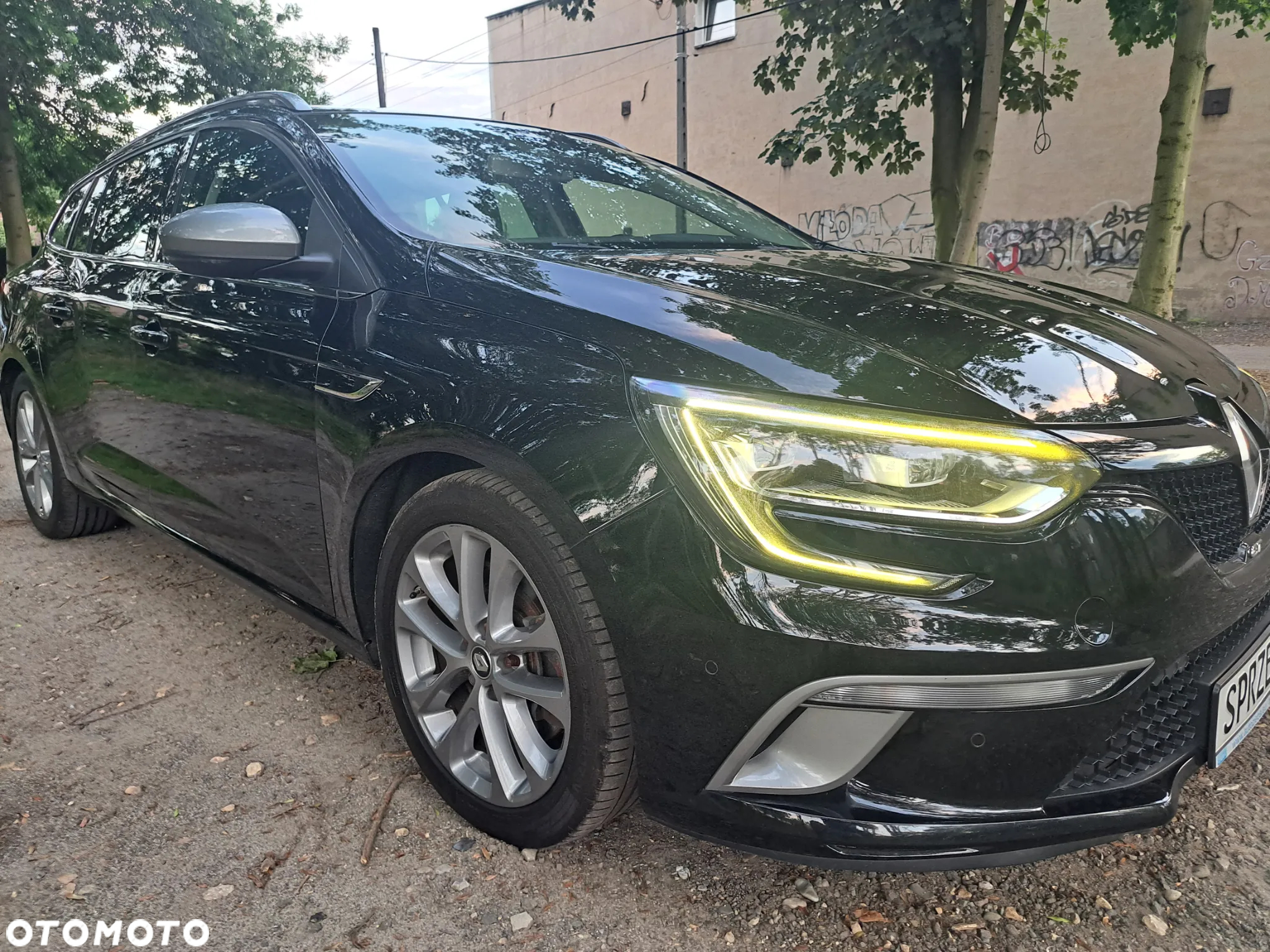 Renault Megane Grandtour ENERGY dCi 165 EDC GT LINE - 11
