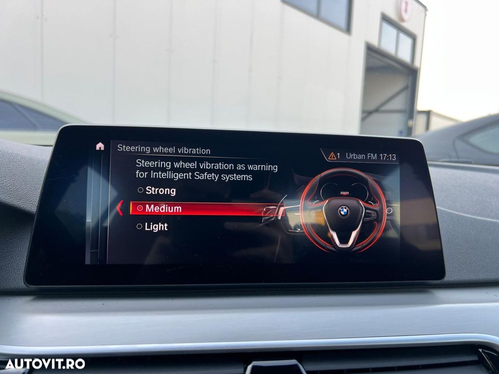 BMW Seria 5 530e AT PHEV - 34