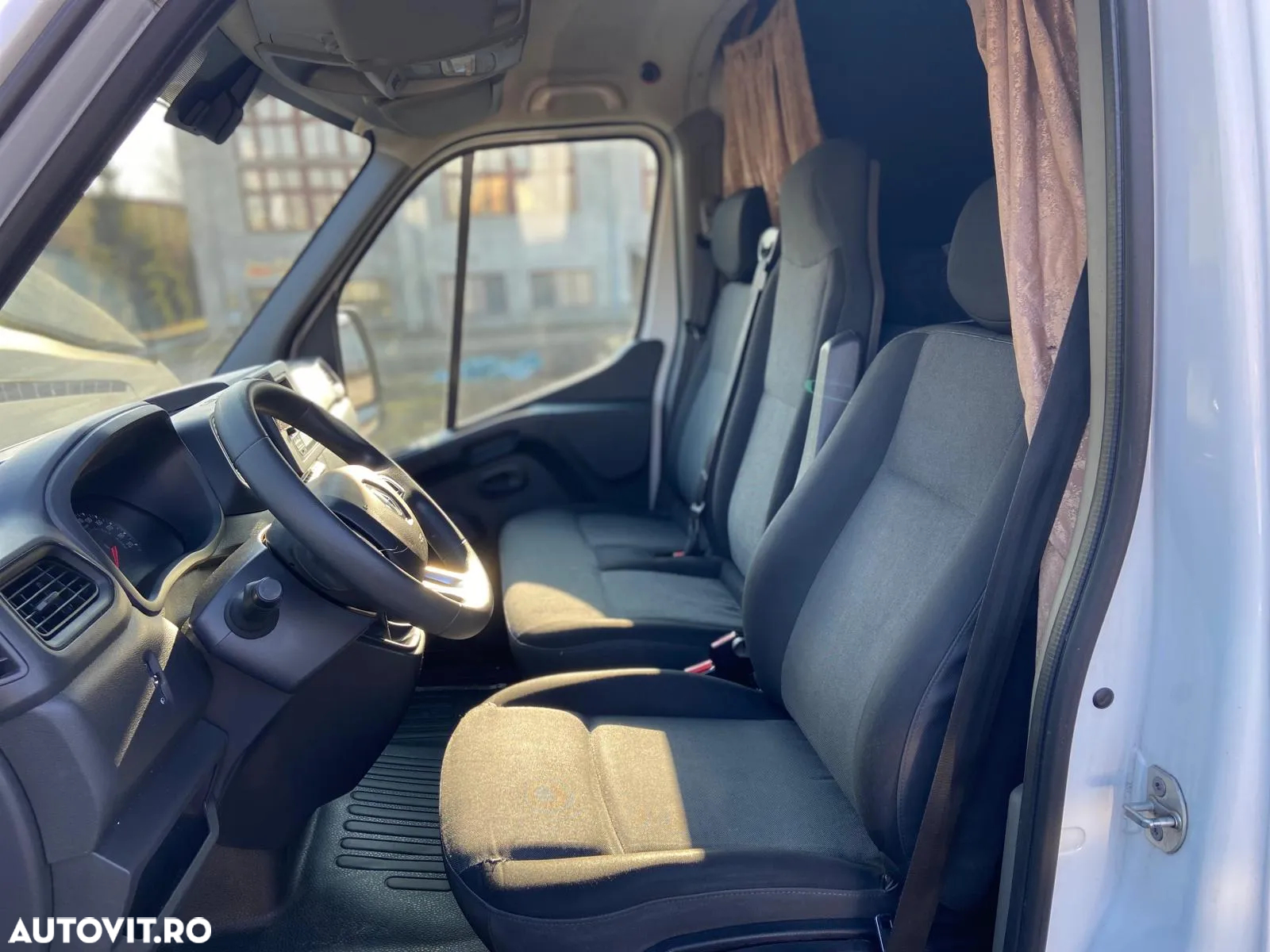 Renault Master Furgon 2.3 dci L3H2 - 10