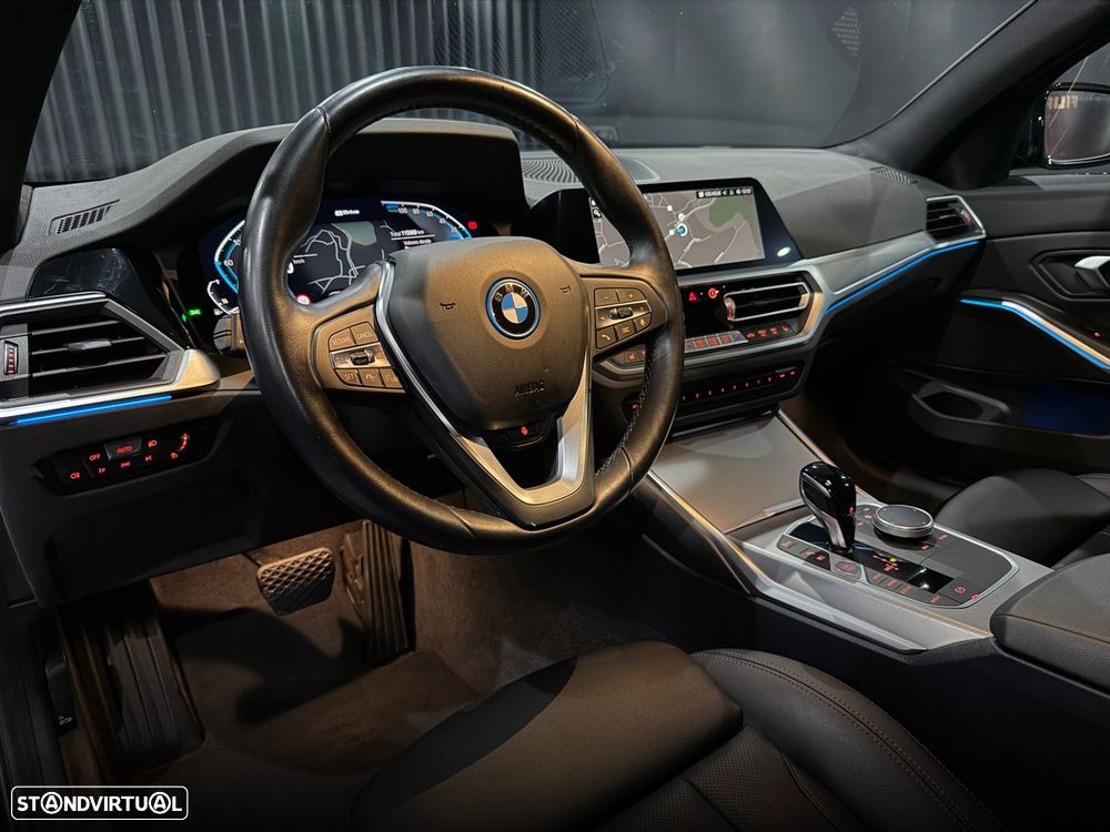 BMW 320 e Line Sport Auto - 14