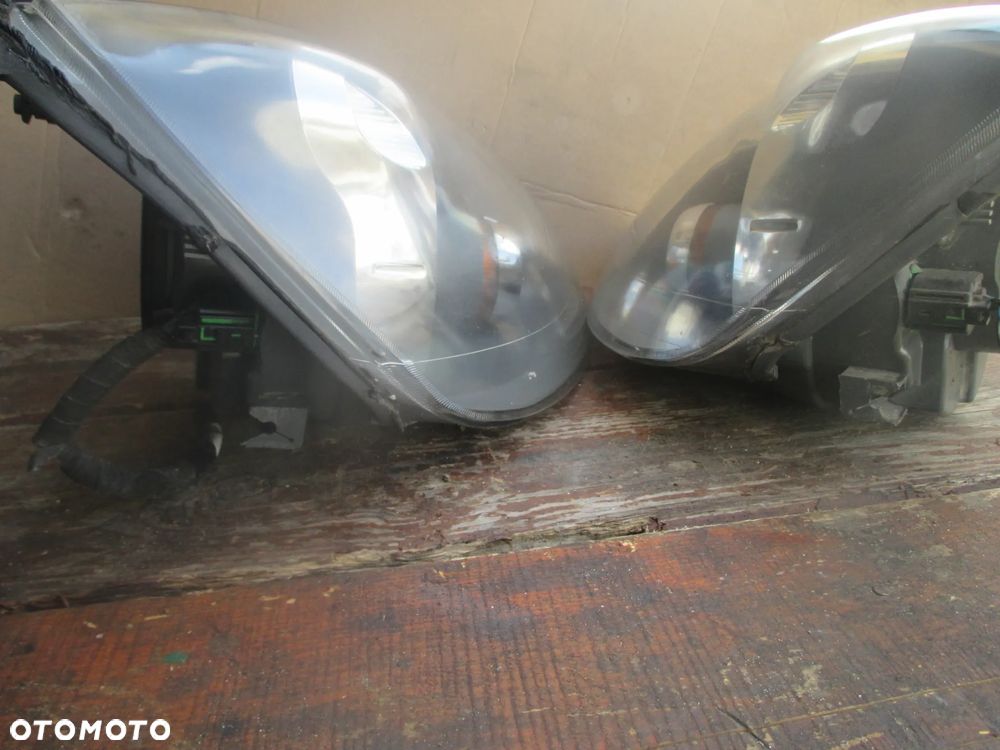 Lampa Fiesta MK6 lift AL Europa - 11