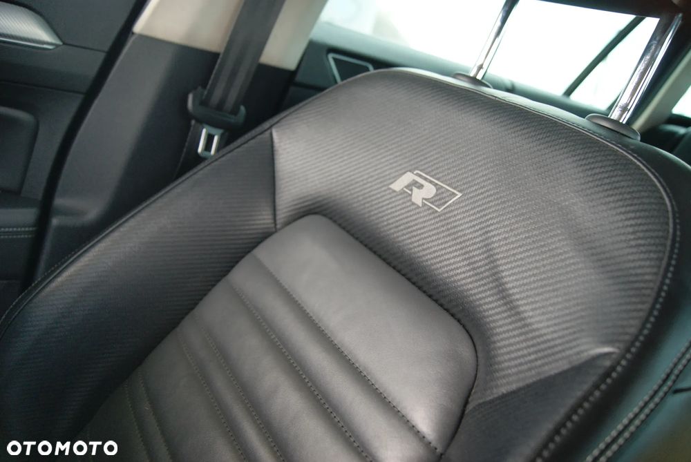 Volkswagen Passat 2.0 TDI SCR 4Mot DSG Highline - 36