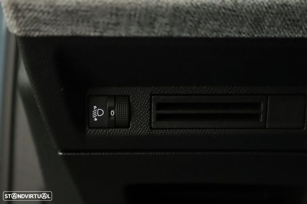 Peugeot 3008 1.2 Hybrid Allure e-DCS6 - 21