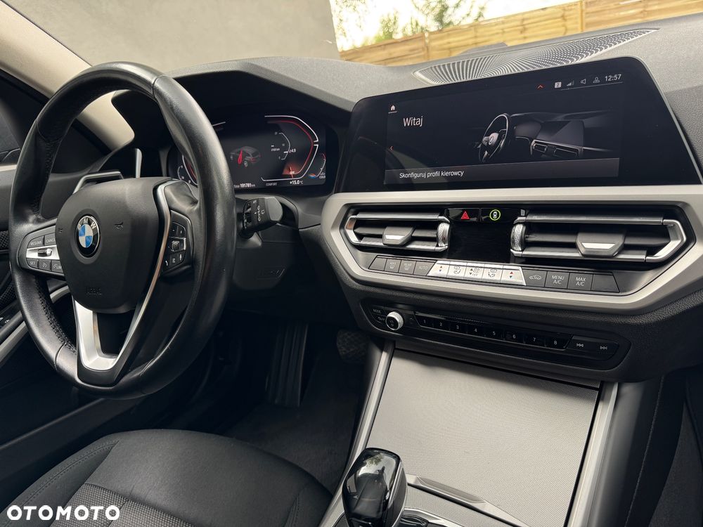 BMW Seria 3 318d Business Edition - 10
