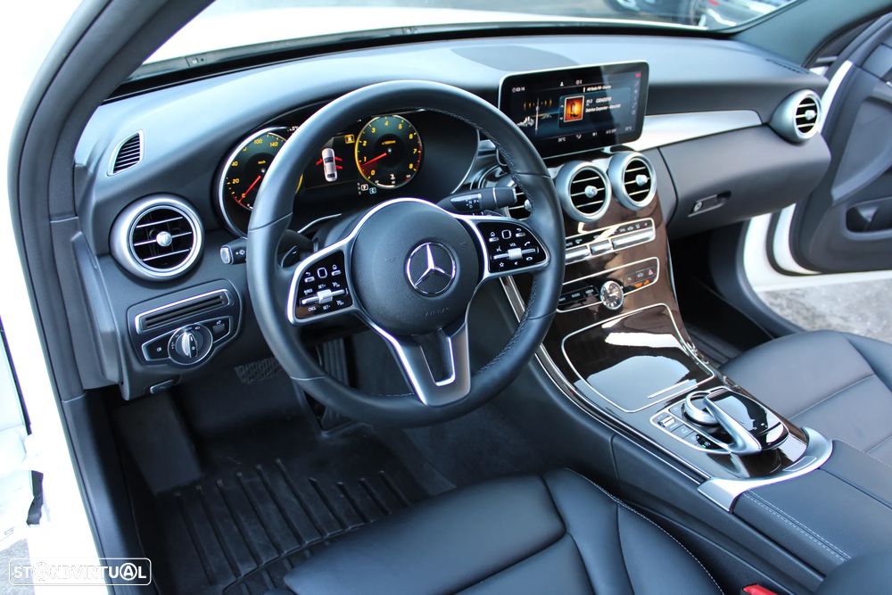 Mercedes-Benz C 300 4Matic 9G-TRONIC AMG Line Advanced - 16