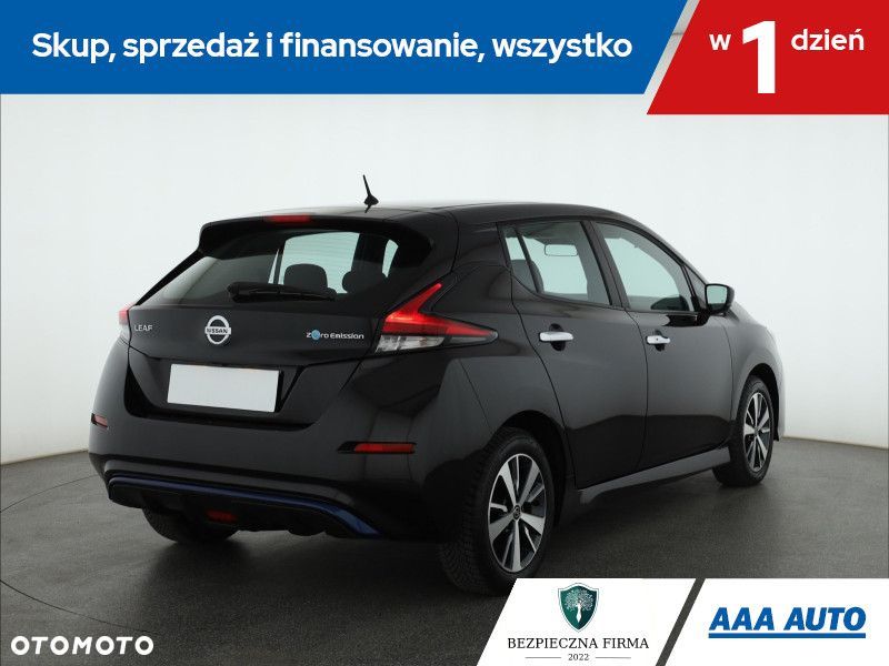 Nissan Leaf - 7