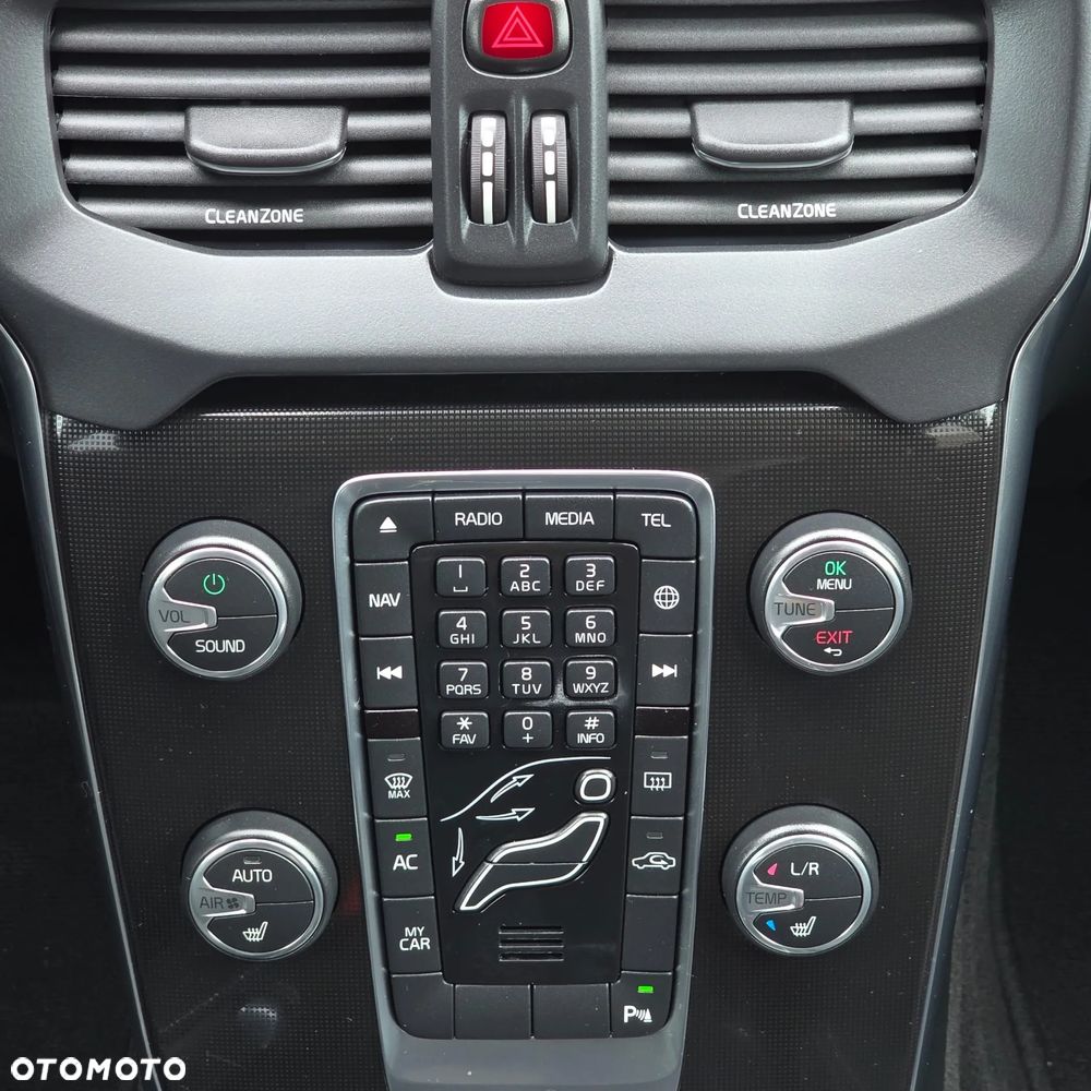 Volvo V40 D2 Drive-E Summum - 30