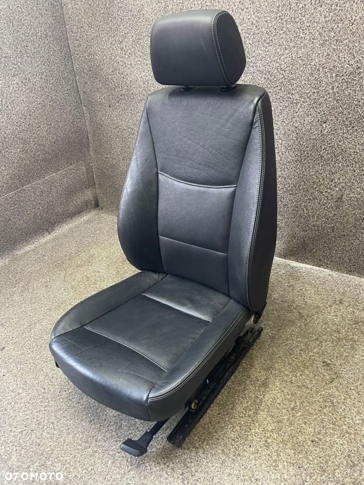 Fotel pasazera prawy przod przedni pompowany skora czarna BMW X3 F25 ŁADNY - 3