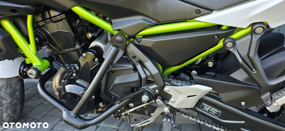 Kawasaki Z 650 - 25