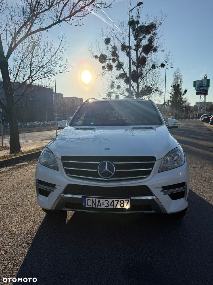 Mercedes-Benz ML - 13