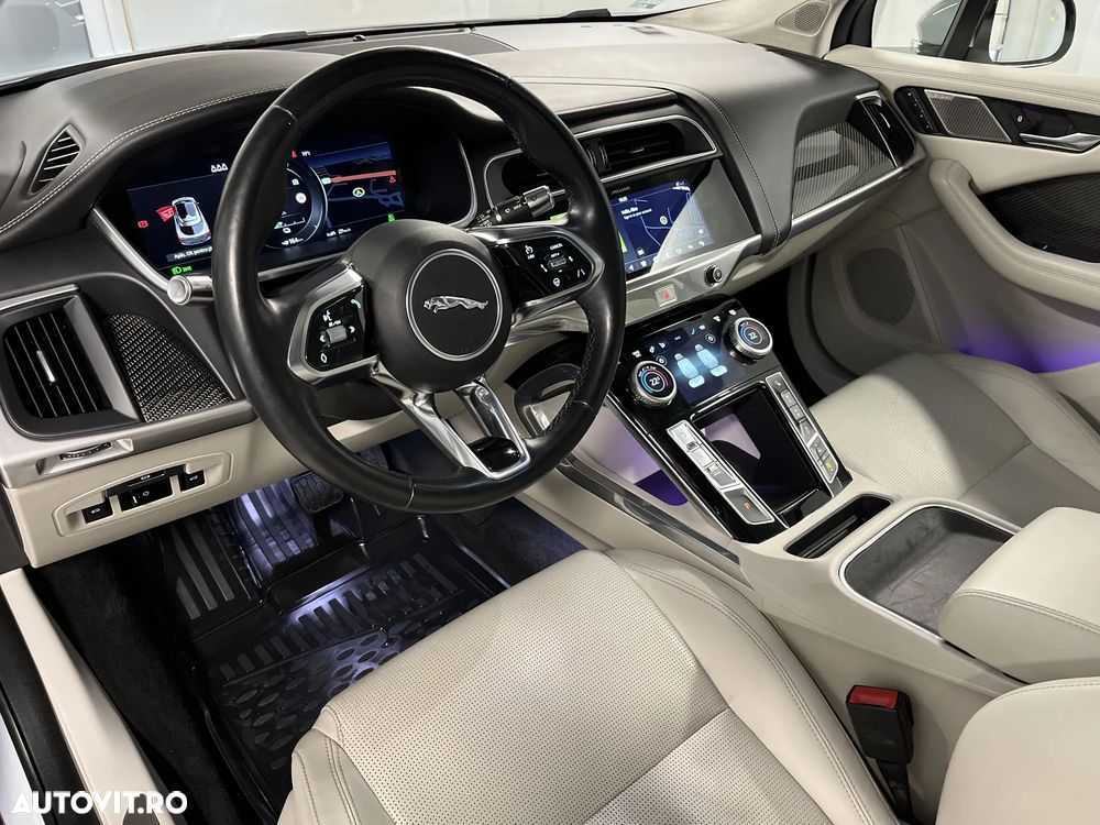 Jaguar I-Pace - 10