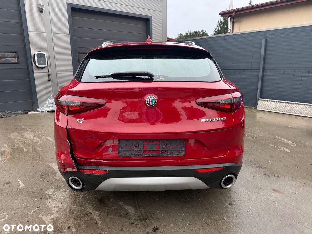 Alfa Romeo Stelvio 2.0 Turbo 16V AT8-Q4 Super - 6
