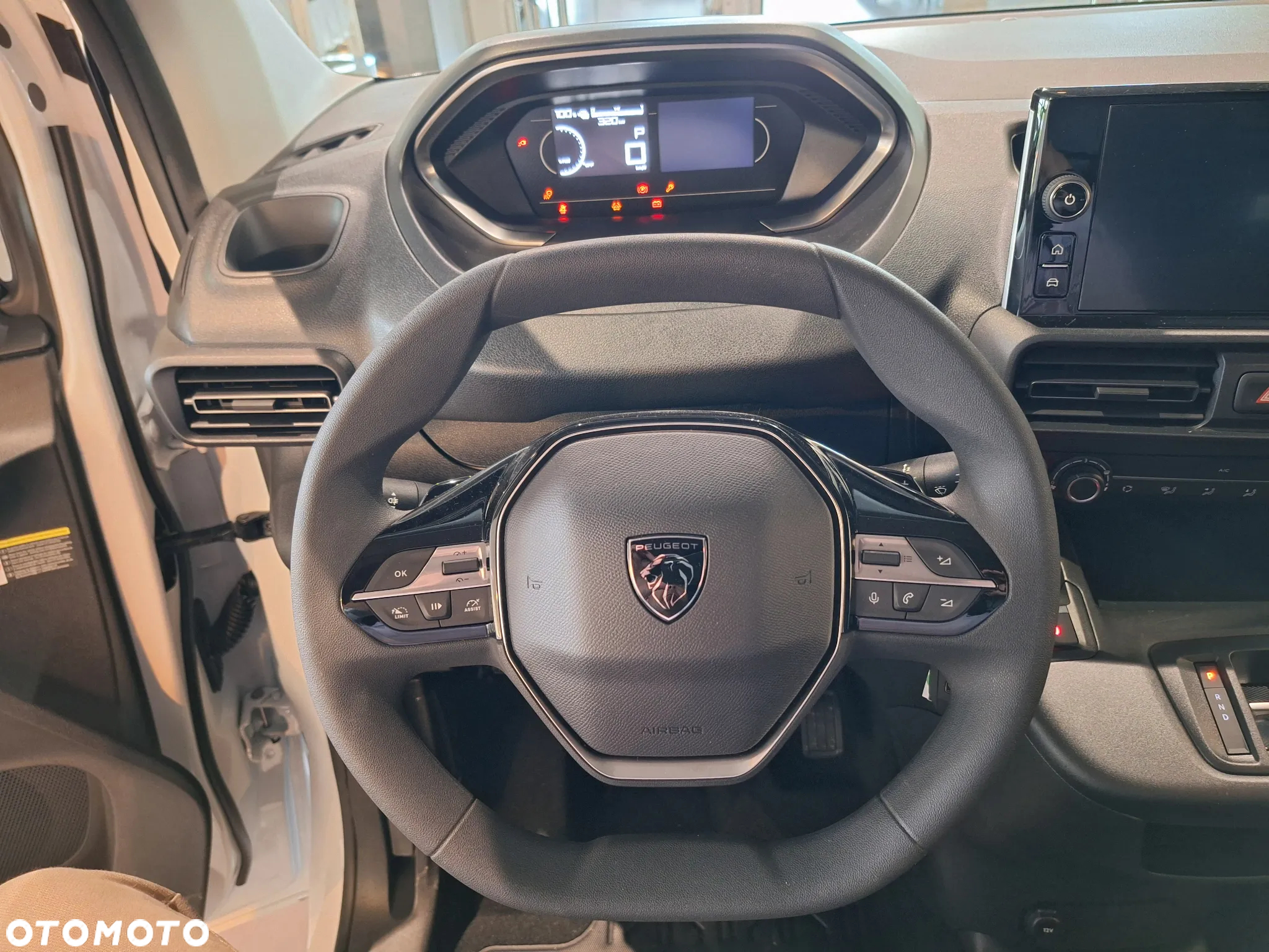 Peugeot Partner Furgon Long 750kg EV 136 KM. zasięg 330 km (akumulator 50 kWh) - 12
