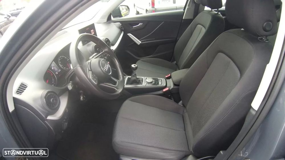 Audi Q2 1.6 TDI Design - 13