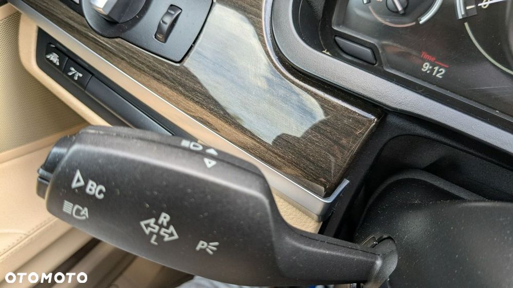 BMW Seria 7 - 34