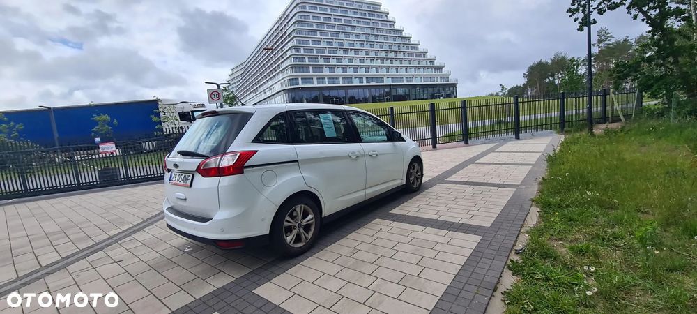 Ford Grand C-MAX - 5