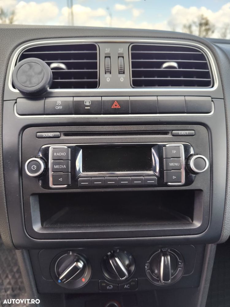 Volkswagen Polo 1.4 Comfortline - 15