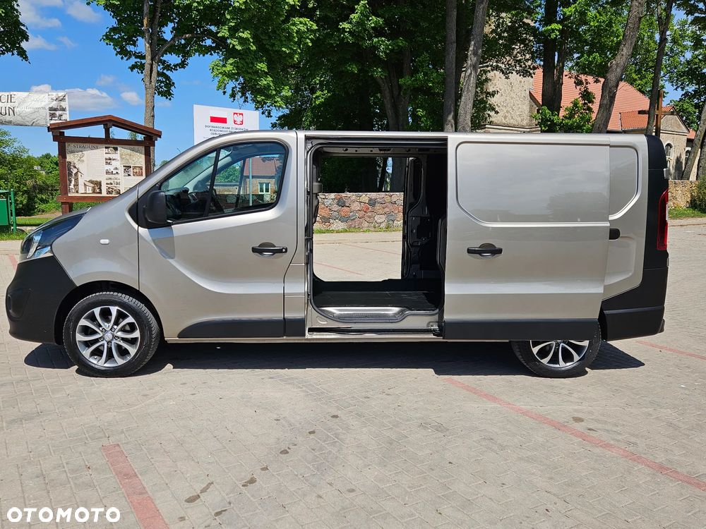 Opel Vivaro - 21