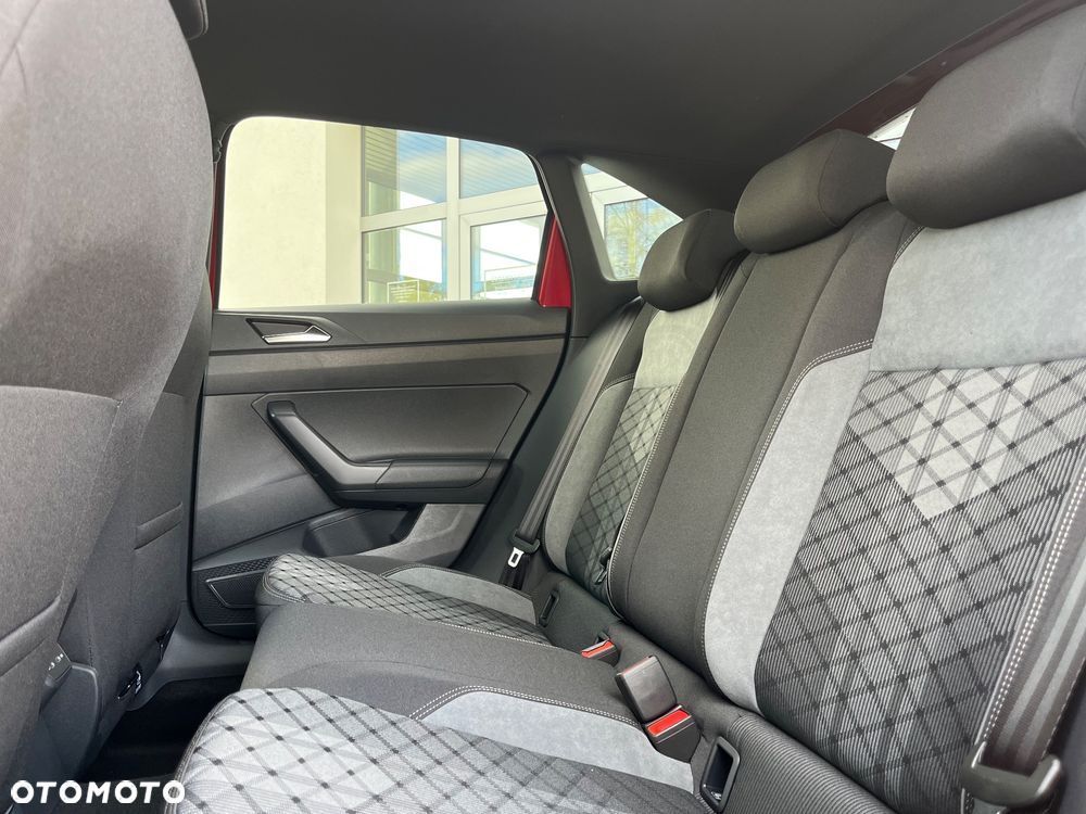 Volkswagen Taigo 1.5 TSI ACT R-Line Plus DSG - 22