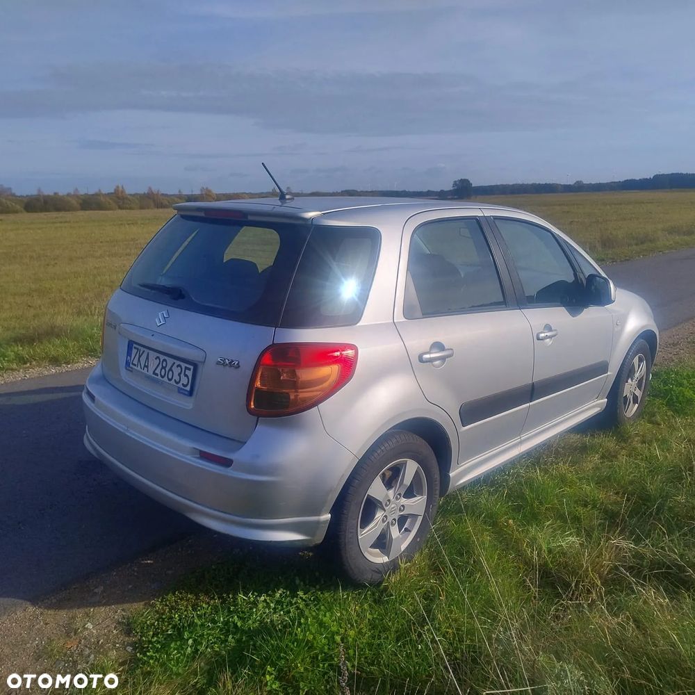 Suzuki SX4 1.6 VVT 4x2 Style - 4