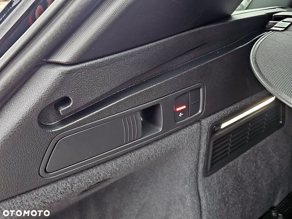 Audi Q5 2.0 TDI Quattro Design S tronic - 24