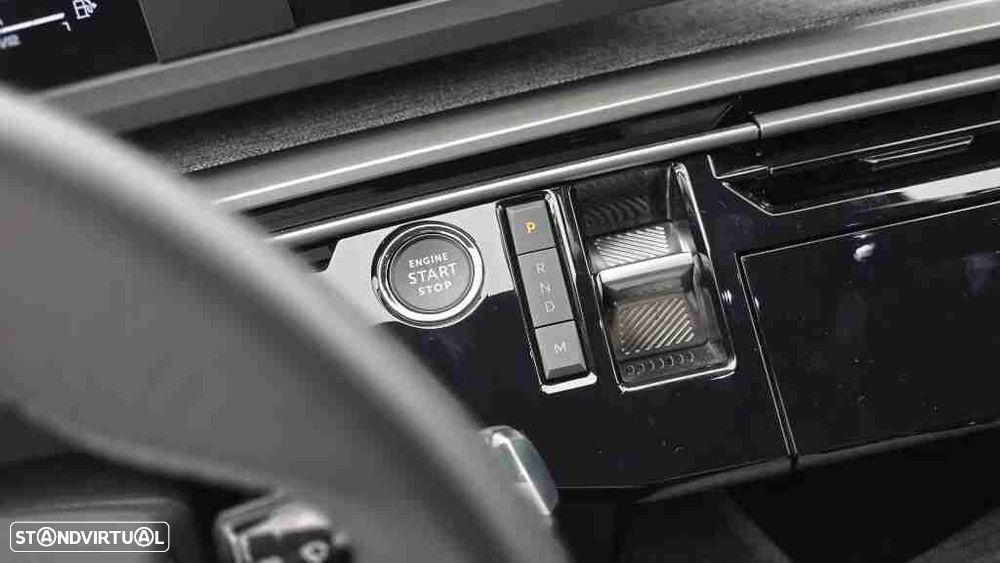 Peugeot 5008 1.2 Hybrid Allure e-DCS6 - 23