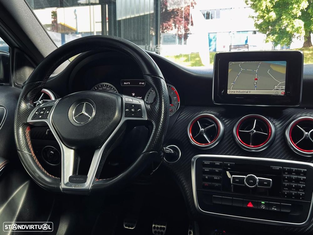 Mercedes-Benz A 180 d AMG Line - 20