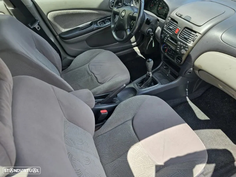 Nissan Almera 1.5 Luxury ABS+AC - 23