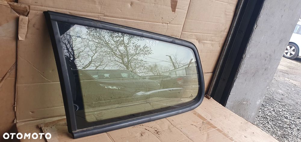 Szyba lewy tył tylna lewa karoseryjna VW Passat B6 AS2 09r - 4