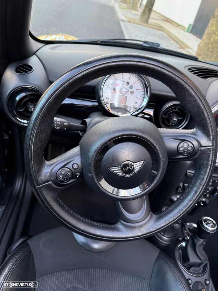 MINI Cabrio Cooper D - 12