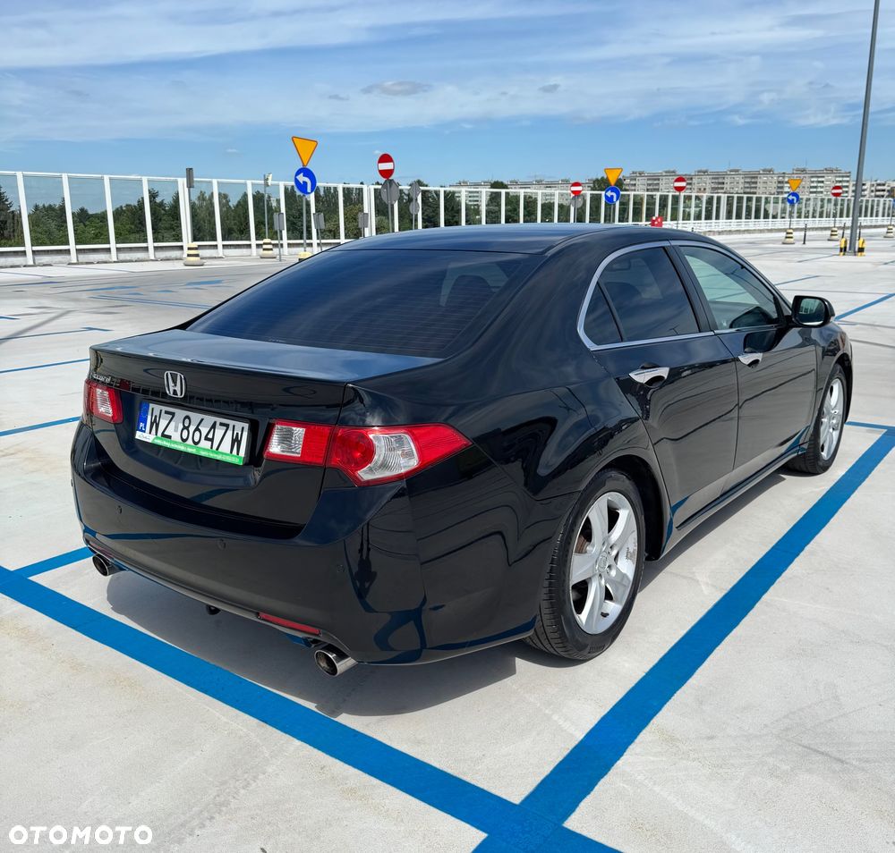 Honda Accord 2.4 Executive Nav+ACC+LKAS - 3