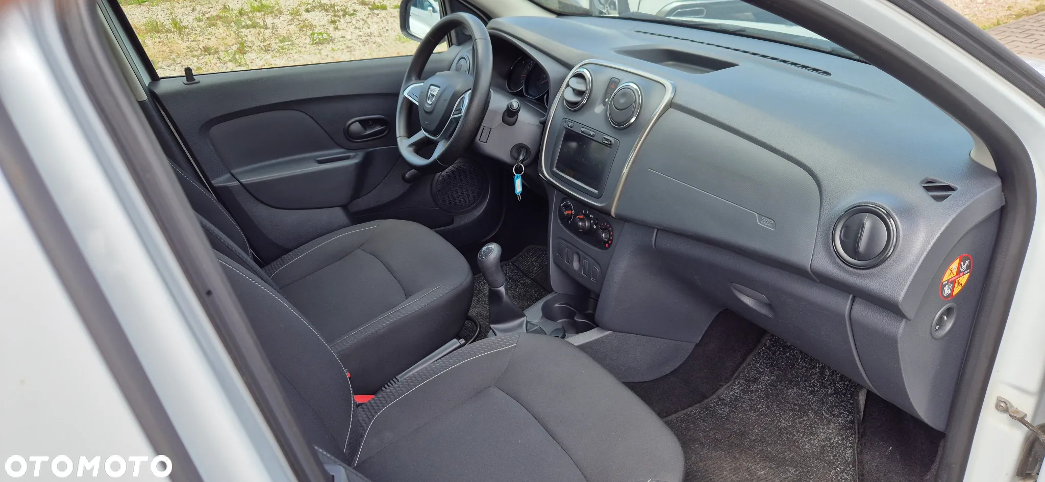 Dacia Sandero SCe 65 Access - 13