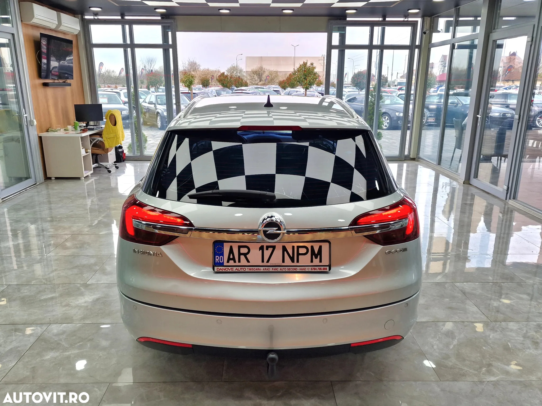 Opel Insignia - 11